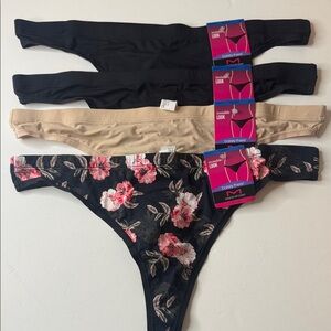 Maidenform Assortment of Thong Panties. 4 Pairs. Size XL / 8